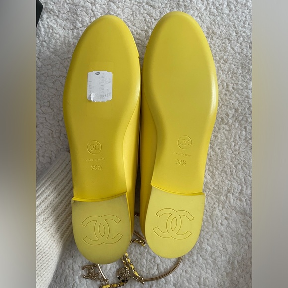 BNWB Chanel Yellow Ankle Chain Ballet Flats Sz 38.5 - Picture 8 of 12